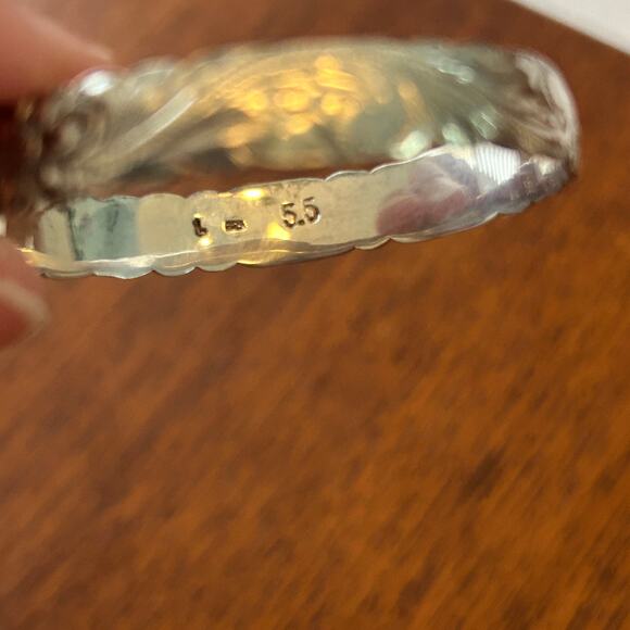 Vintage Hawaiian Baby Bracelet 925 Sterling Plumeria Keiki Bangle Signed - Picture 3 of 11